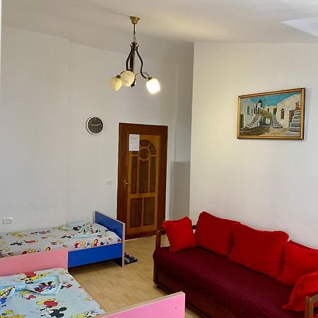Willa House For Rent Jurgen Golem  Zewnętrze zdjęcie